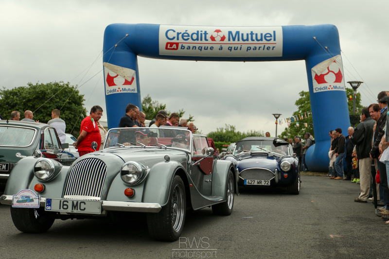 Illustration for article titled Classic British Welcome Photos (Le Mans Carshow)